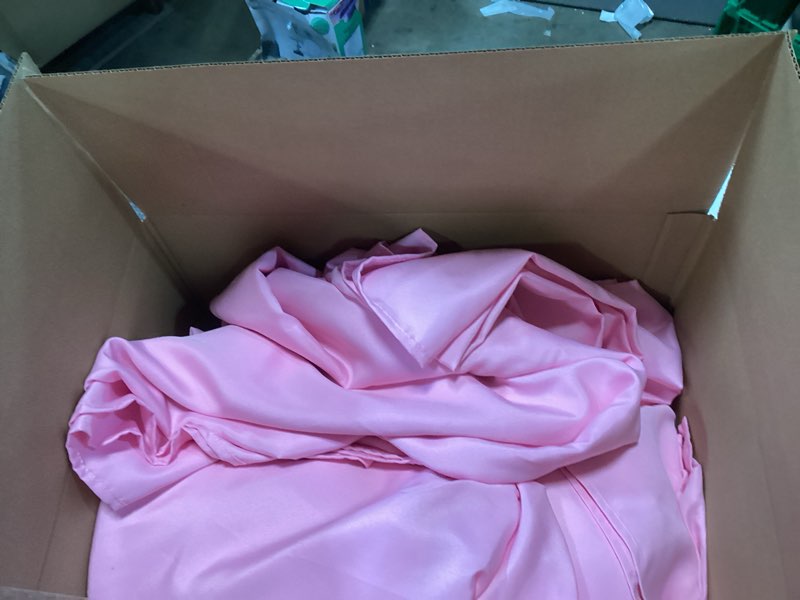 Condition photo showing New/Like New for BRILLMAX 6 Pack Pink Tablecloths for 6 Foot Rectangle Tables 90 x 132 Inch - 6ft Rectangular Bulk Linen Polyester Fabric Washable Cloth Cover for Wedding Reception Banquet Birthday Party