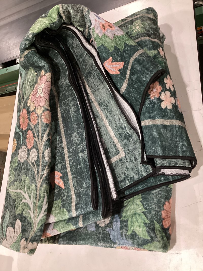 Condition photo showing Good Condition for *similar to stock* 8x10 area rugs for living room: floral washable rug vintage large soft boho non-slip carpet indoor floor stain resistant carpets for bedroom dining room farmhouse nursery home office dark green dark green 8' x 10' (rectangular)