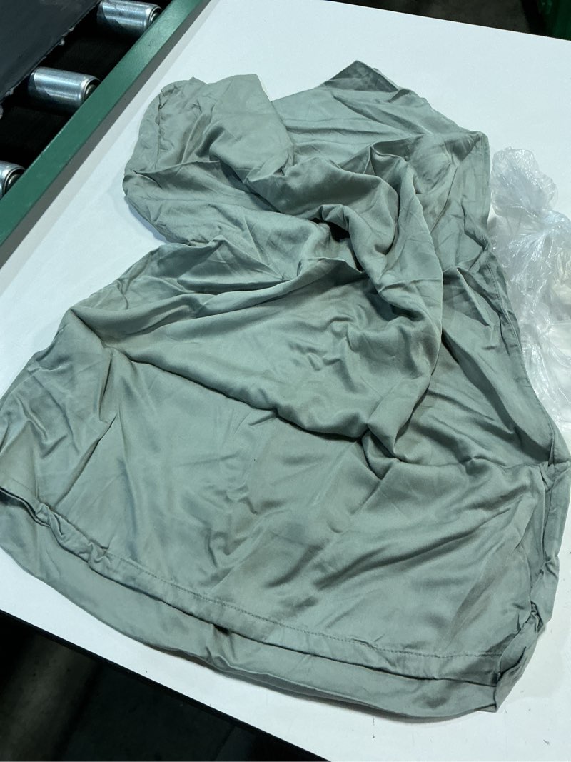 Condition photo showing Good Condition for bamboo pillowcase 1 pack  standard, eucalyptus