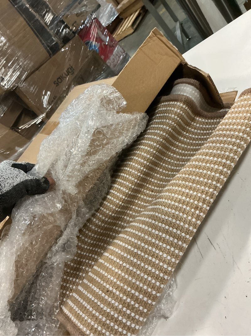 Condition photo showing Good Condition for extra large cat scratcher lounge & bed,curved sisal scratching pad for indoor cats,durable furniture-grade lounge combo,tight weave material with less shedding 16.45*23.6*17.52