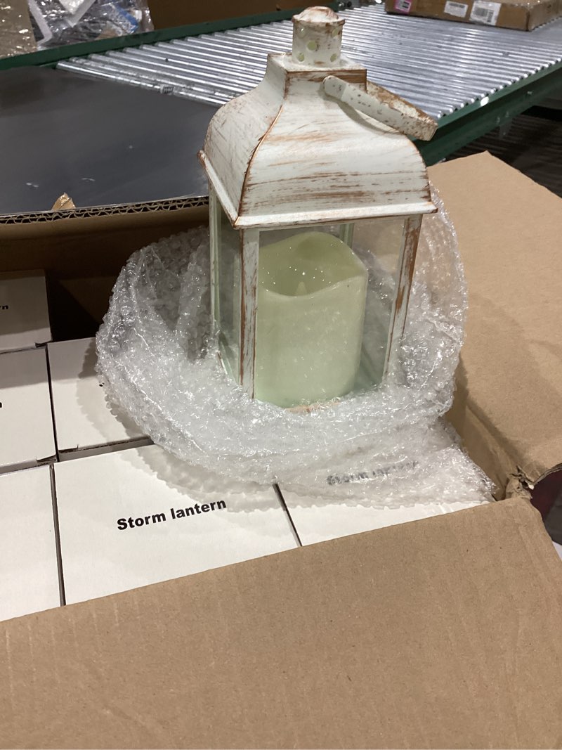Condition photo showing New/Like New for set 12 pieces storm lantern 5 hours battery ( battery not incluiding)