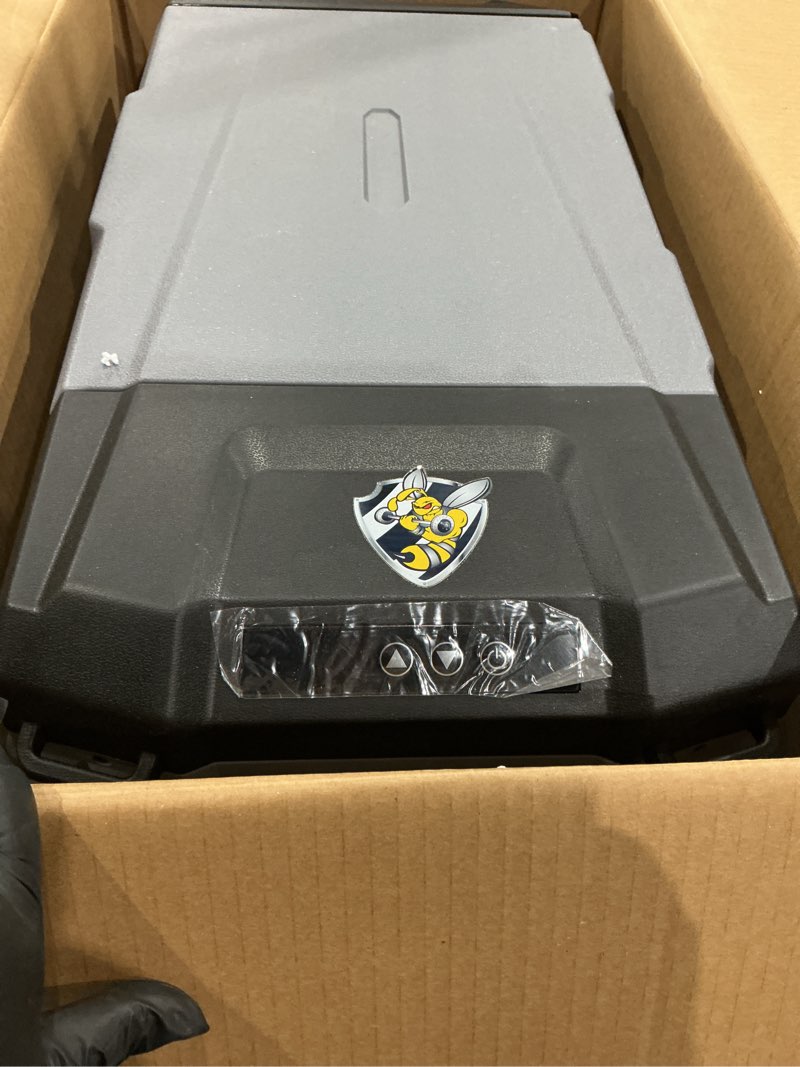 Condition photo showing Good Condition for yellow jacket 12 volt car refrigerator, 16 quart electric cooler, portable car fridge for outdoor camping travel, 12v/24v dc 110~240 volt ac refrigerator for truck rv home office,-4?-68?
