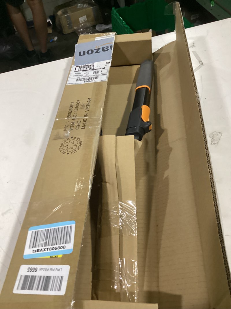 Condition photo showing New/Like New for fiskars power-lever extendable hedge shears, self-sharpening serrated steel blades for clean cuts, handles adjust 25"-33" for high reach, multiplies leverage for 2x power, 10" blades, orange/black 25-33" power-lever