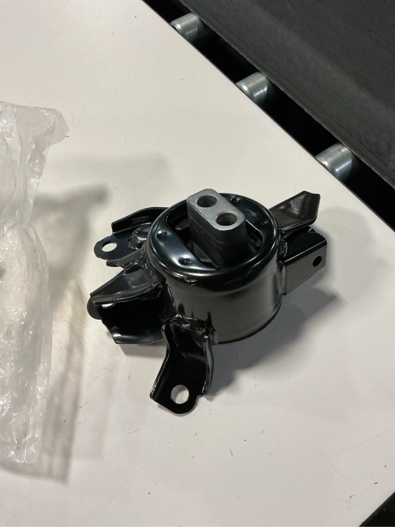 Condition photo showing Good Condition for partsflow left transmission mount for 2014-2019 kia soul 1.6l for manual trans 21830-3z000 10008