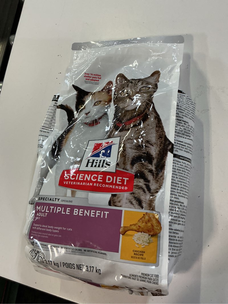 Condition photo showing New/Like New for hill's science diet adult multiple benefit chicken recipe dry cat food, 7 lbs.