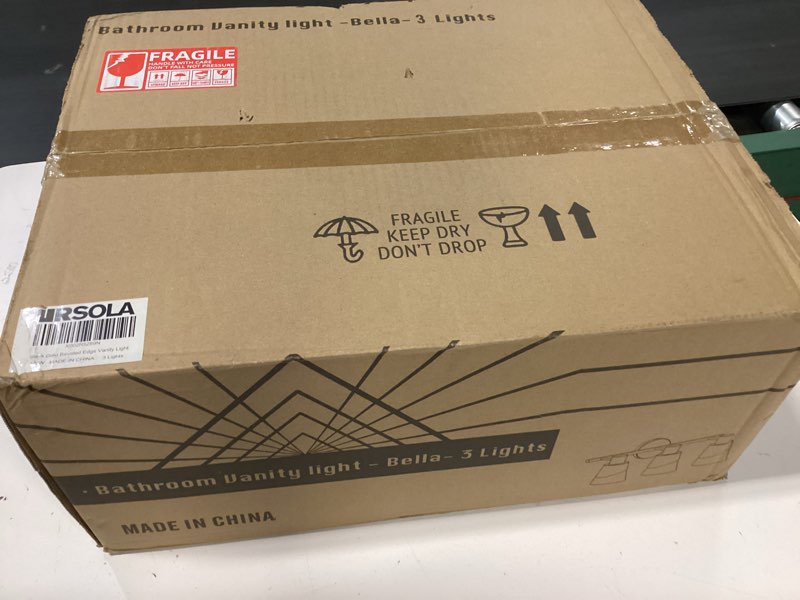 Condition photo showing New/Like New for URSOLA Bathroom Vanity Light, 3 Lights Bathroom Light Fixtures Over Mirror, 20.47 inch Bathroom Light Fixtures, Black and Gold Design with Bevelled Edge and Clear Glass Shade Wall Lamp 3 Lights Black&Gold