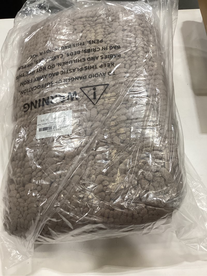 Condition photo showing New/Like New for accumtek upgrade extra large dark beige bathroom rug set 3 pieces gray ultra soft, thick absorbent bath mats, non slip chenille toilet mat bathroom, bedroom, kitchen, taupe dark beige 48"x20"+24"x17"+u shape24"x20"