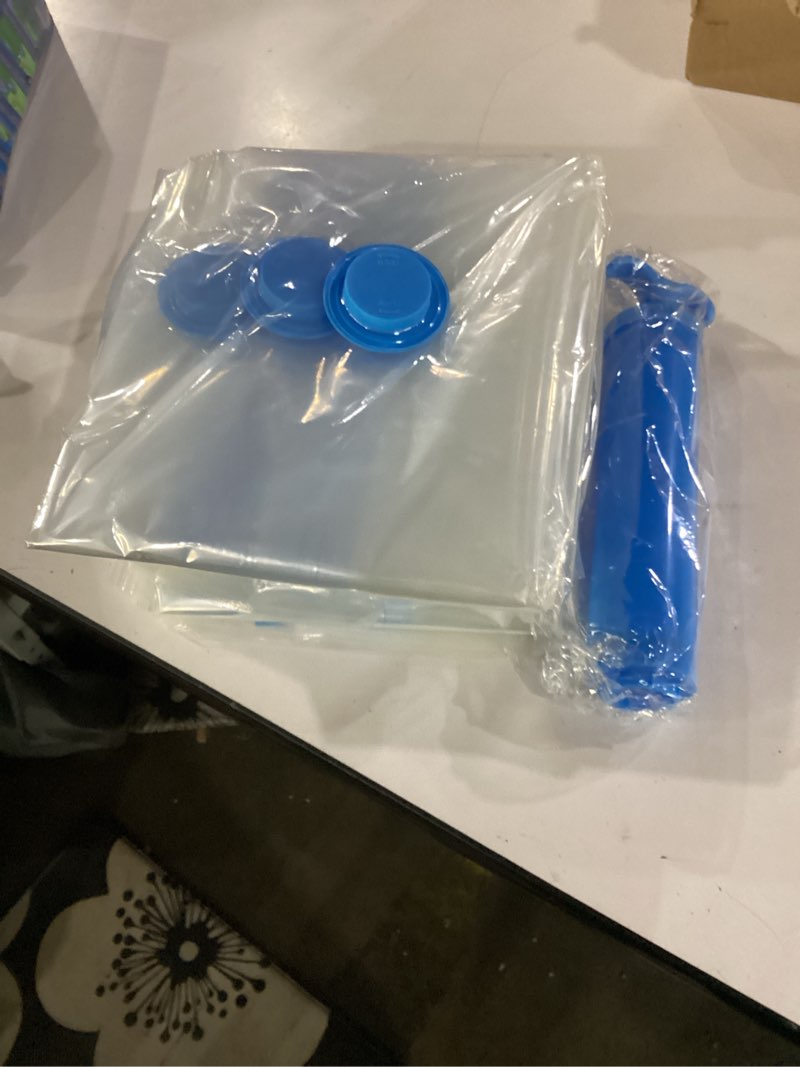 Condition photo showing Good Condition for jumbo vacuum storage bags, 40 x 31 in, 8 pack xxl space saver bags, with hand pump for comforters, blankets, bedding, and clothes