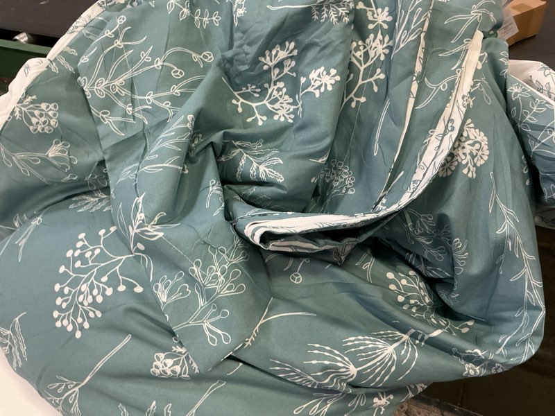 Condition photo showing As Is for Bedsure Queen Comforter Set - Mineral Blue Bed Set, 3 Pieces Cute Floral Bedding, 1 Soft Reversible Botanical Flowers Comforter and 2 Pillow Shams Queen 11 - Mineral Blue