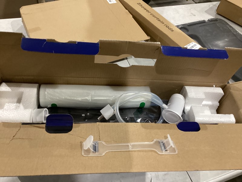 Condition photo showing New/Like New for geryon vacuum sealer machine, food vacuum sealer with powerful suction | slim design | easy to use | led indicator lights for sous vide, meal prep, w/starter kits for vacuum seal container (black?