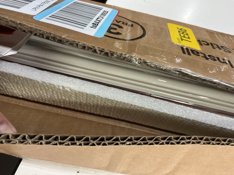 Condition photo showing New/Like New for Upick Wall Molding Kit, Pre-Cut Peel and Stick Paintable Wainscoting Panels, Decorative Trim for Accent Walls (16"x24", 3-Frame Set) 16"W x 24"H White