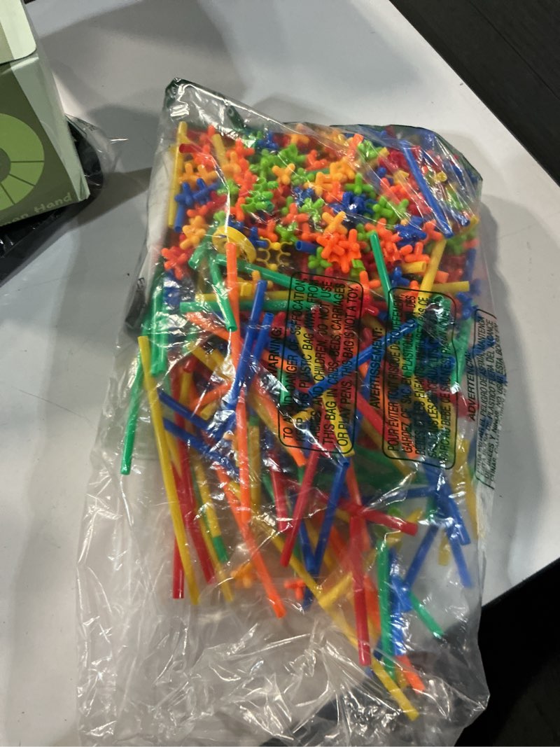 Condition photo showing Good Condition for ggiibro straw constructor toys 600pcs stem building toy interlocking plastic engineering thin tube blocks educational kit for 3 4 5 6 7years kids boys and girls gift preschool toy with storage box a01 600pcs rainbow