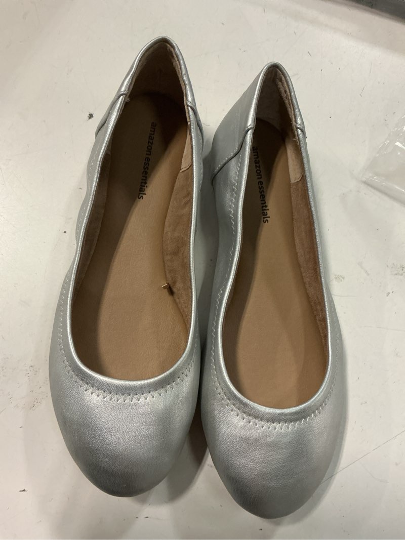 Condition photo showing As Is for Amazon Essentials Women's Belice Ballet Flat, Silver, 7.5 Wide