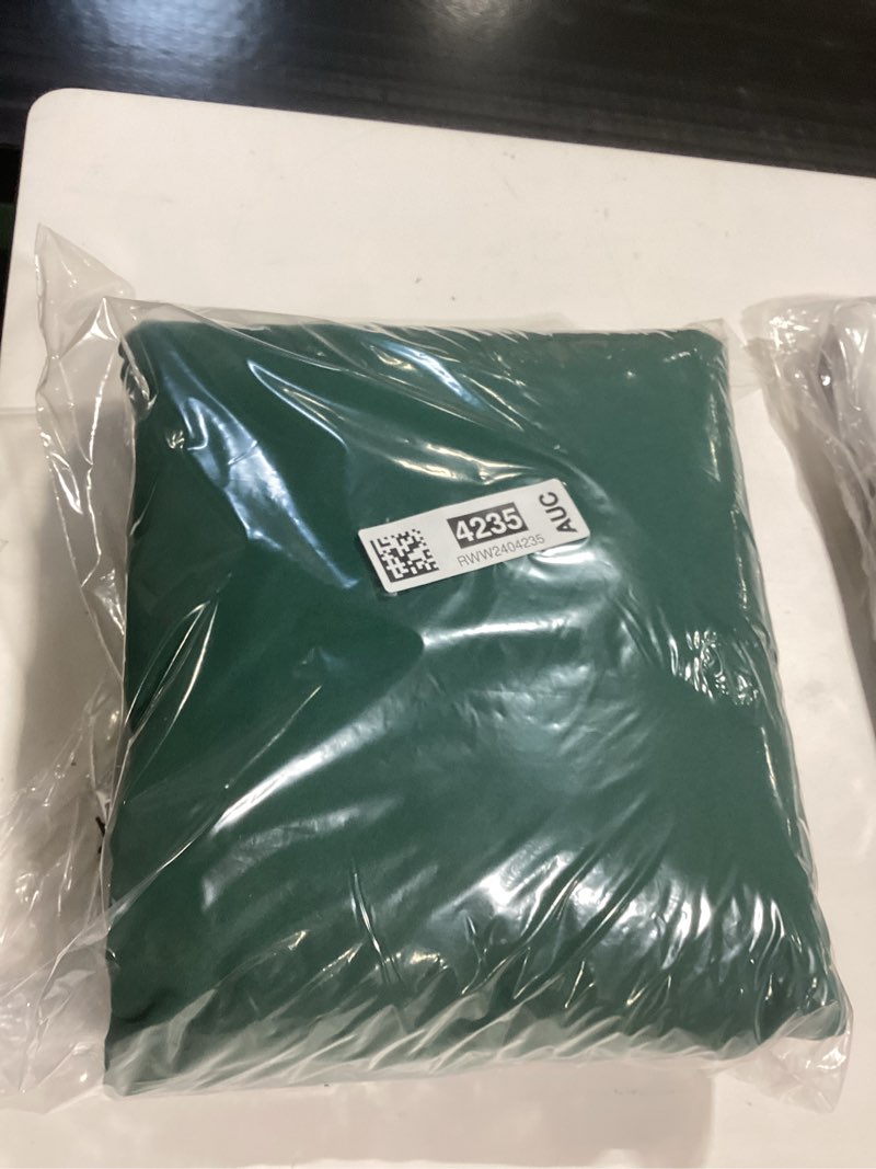 https://lotting-media.assets.bidfta.com/lotting_013b9002-55ae-4707-80a8-7bdf0f95d1c7