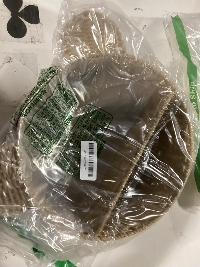 Condition photo showing Good Condition for Bear Rattan Wall Shelf, Handwoven Wicker Nursery Shelf for Wall, Wall-Mounted Floating Display Shelf Organizer for Small Books, Toys & Decor Khaki