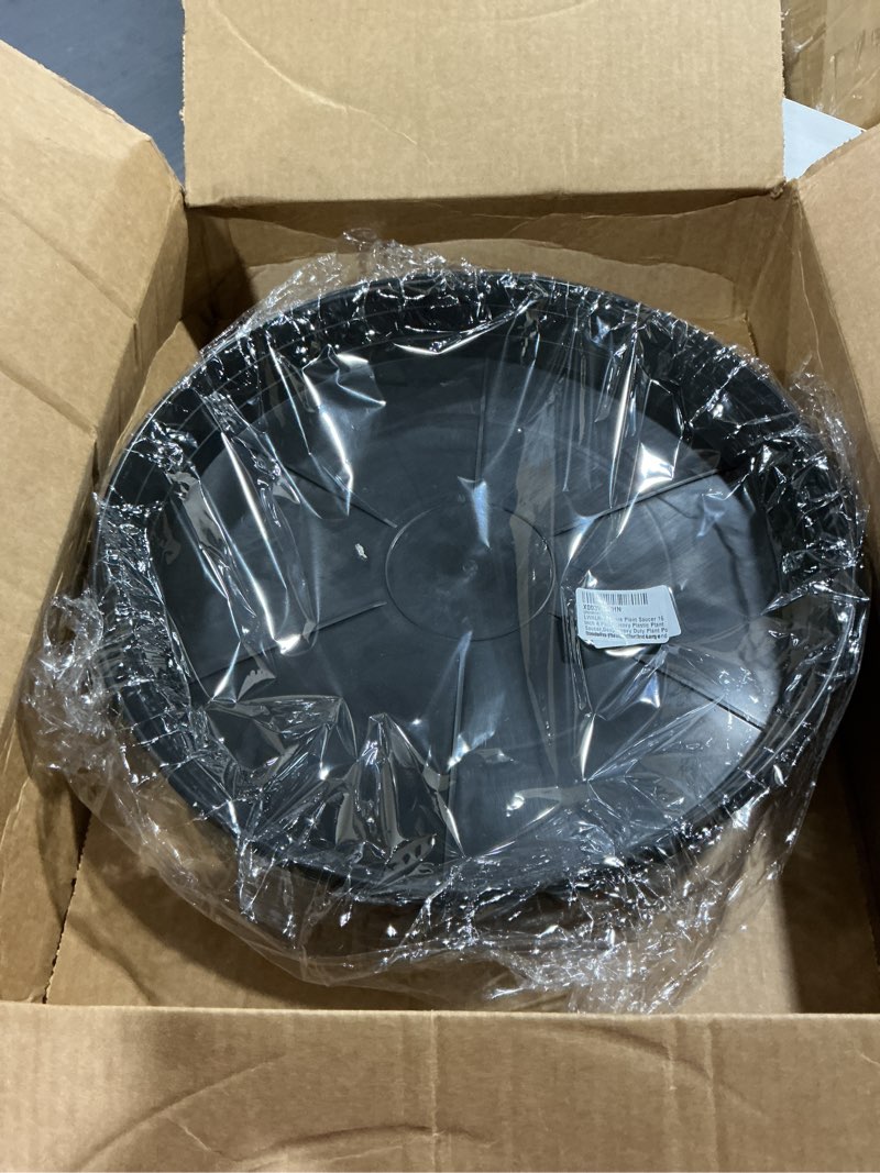 Condition photo showing New/Like New for lwalrs square plant saucer 16 inch 4 pack, heavy plastic plant saucer,deep heavy duty plant pot saucers, planters for indoors and outdoors plants, garden large plant trays for pots. 16"(4 pack) black