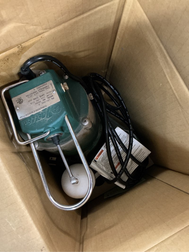 Condition photo showing As Is for zoeller 1/2 hp 6000 gph cast iron vertical float switch submersible sewage pump