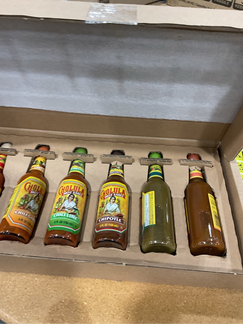Condition photo showing New/Like New for cholula original hot sauce 5 fl oz multipack, 6 count | crafted with mexican peppers and spice blend | hot sauce lover gift set | gluten free, kosher, vegan, sugar free