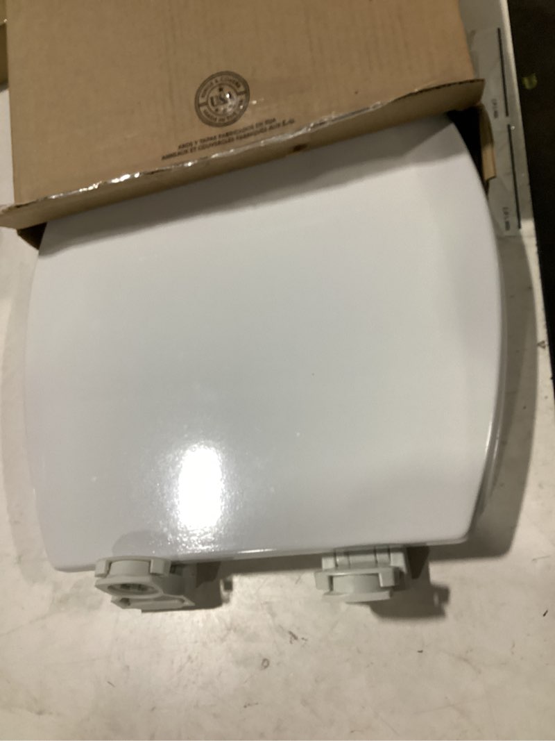 Condition photo showing New/Like New for Bemis 1500EC 390 Lift-Off Wood Elongated Toilet Seat, Cotton White (Pack of 1)