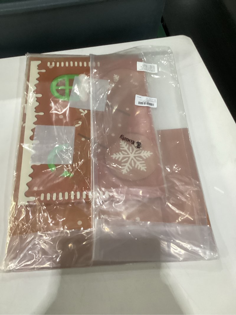 Condition photo showing Good Condition for Eaasty 7 Pieces Christmas Express Train Decorations Cardboard Train Boxes DIY Santa Gifts Trains Present Treat Storage Boxes for Xmas Holiday Decorations(Candy,Red) Candy Red