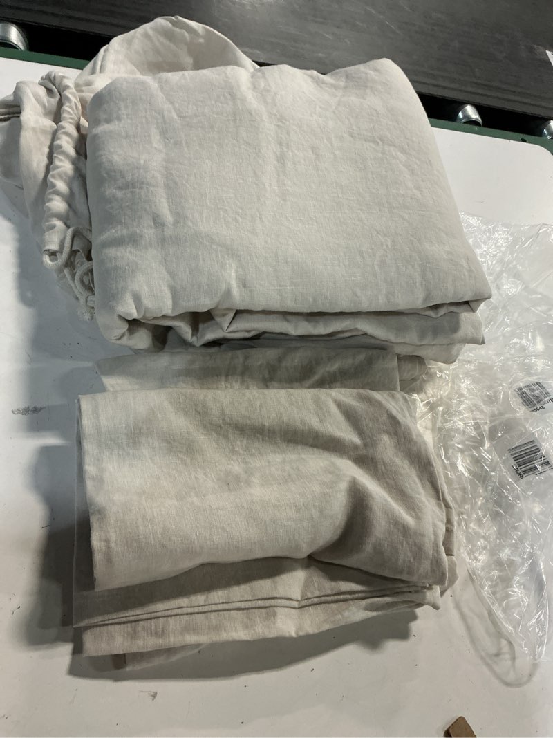 Condition photo showing Good Condition for european linen chambray duvet cover set, natural , with sham set