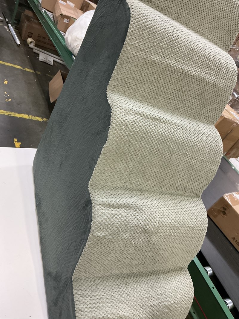 Condition photo showing As Is for Dog Stairs for Bed 28.7”H, 5-Step Dog Ramp, Non-Slip Sturdy Pet Steps for Small Dogs & Cats to get on High Bed or Couches, Grey