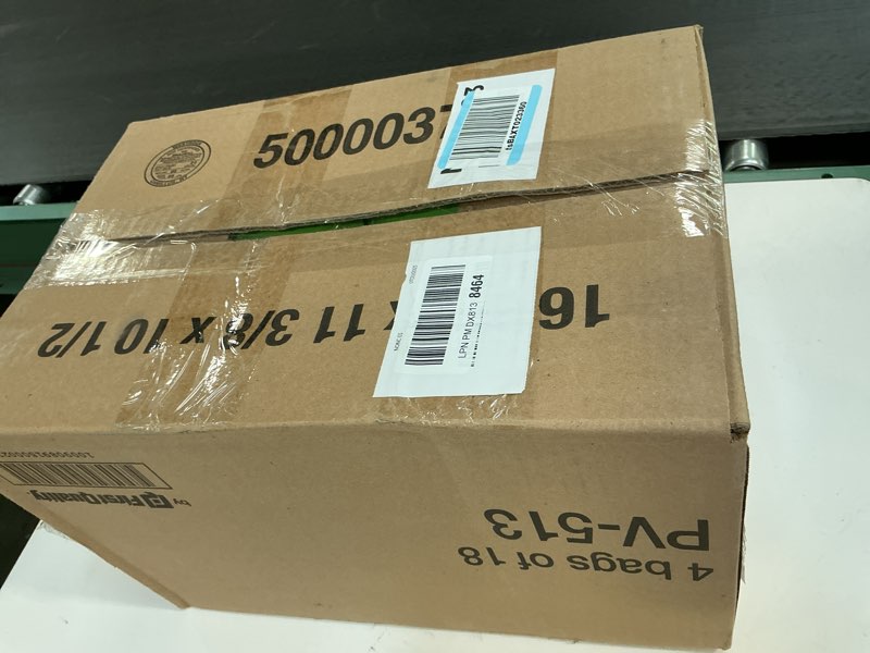 https://lotting-media.assets.bidfta.com/lotting_018ebe6b-1142-45d0-a195-83192574ecd7