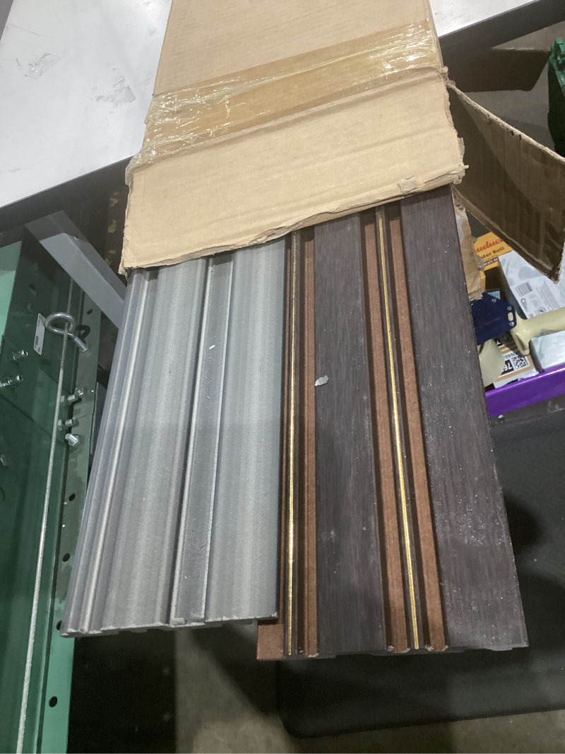 Condition photo showing Good Condition for ps louver wall panel