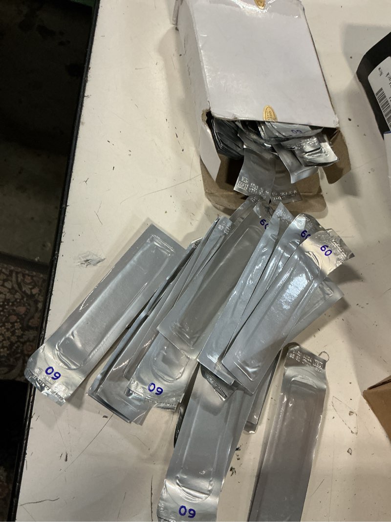 Condition photo showing Good Condition for havalon #60xt stainless steel bulk replacement blades, 100 count