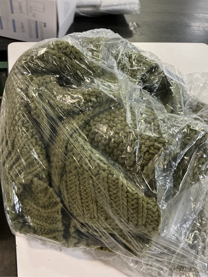 Condition photo showing Good Condition for cotton fisherman throw color: olive (50x60)