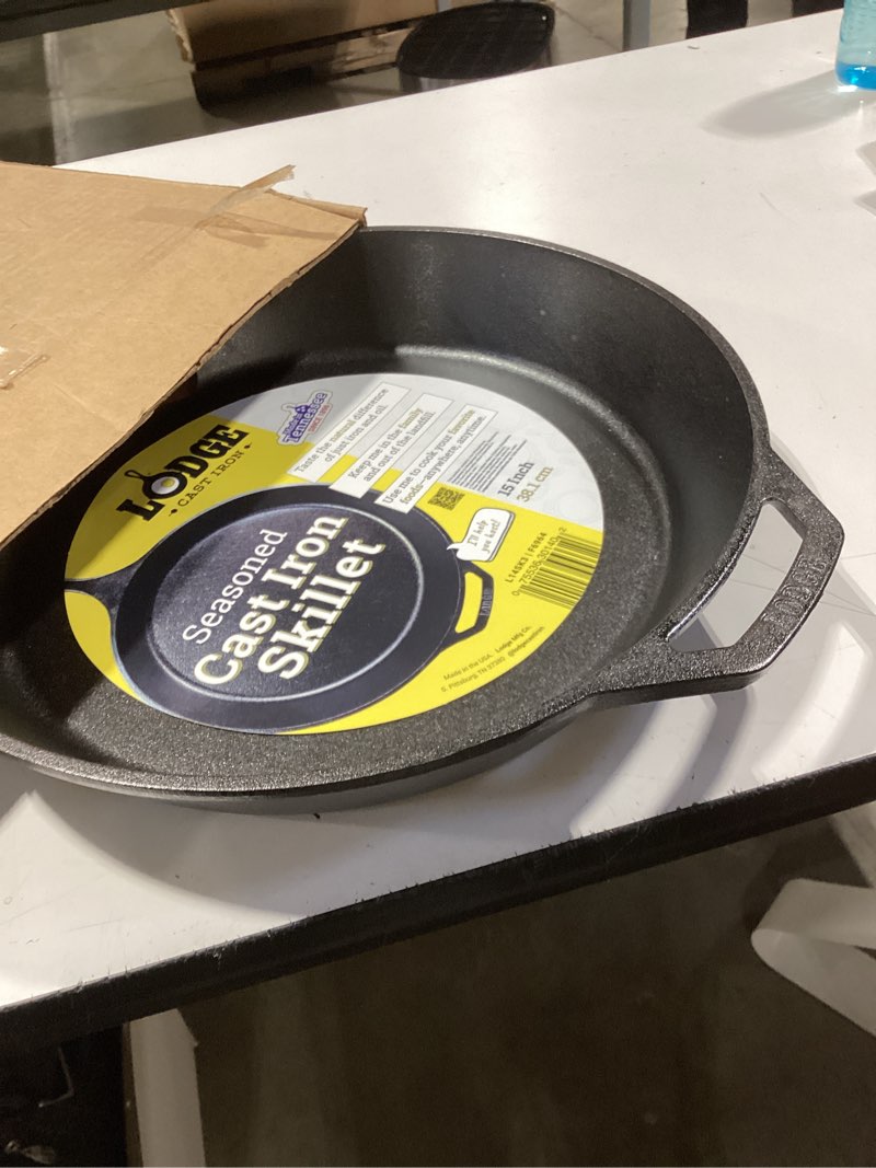 Condition photo showing Good Condition for lodge 10.25 inch cast iron skillet – pre-seasoned frying pan with teardrop handle – oven, stovetop, grill & campfire use – made in usa – durable, non-toxic, even-heating cookware – black 10.25 inch (1 count)