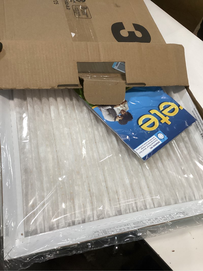 Condition photo showing Good Condition for Filtrete 18x25x1 AC Furnace Air Filter, MERV 8, MPR 700, Tough on Pollen, Easy on Airflow, 3-Month Pleated 1-Inch Electrostatic Air Cleaning Filter, 4-Pack (Actual Size 17.81 x 24.81 x 0.81 in)