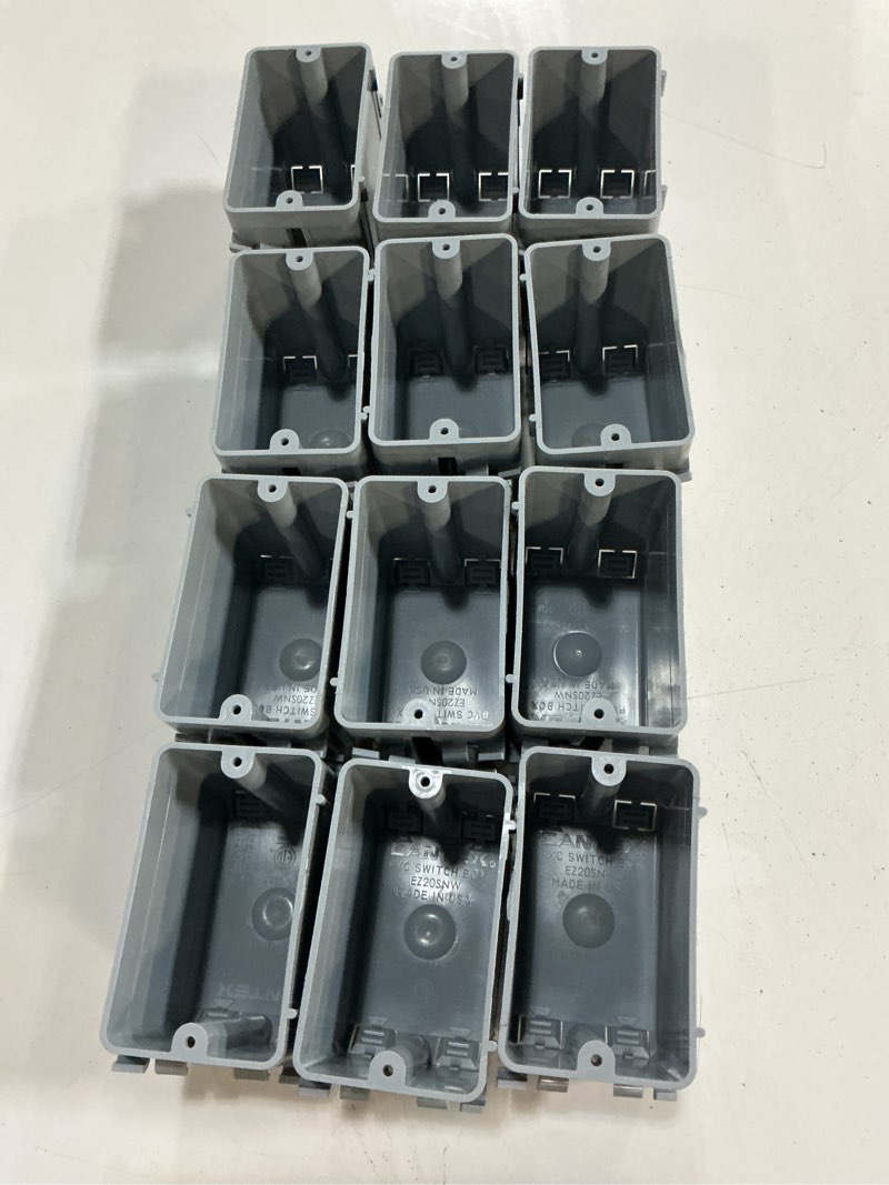https://lotting-media.assets.bidfta.com/lotting_01ab3adb-f51c-4548-903f-3542ea3be077
