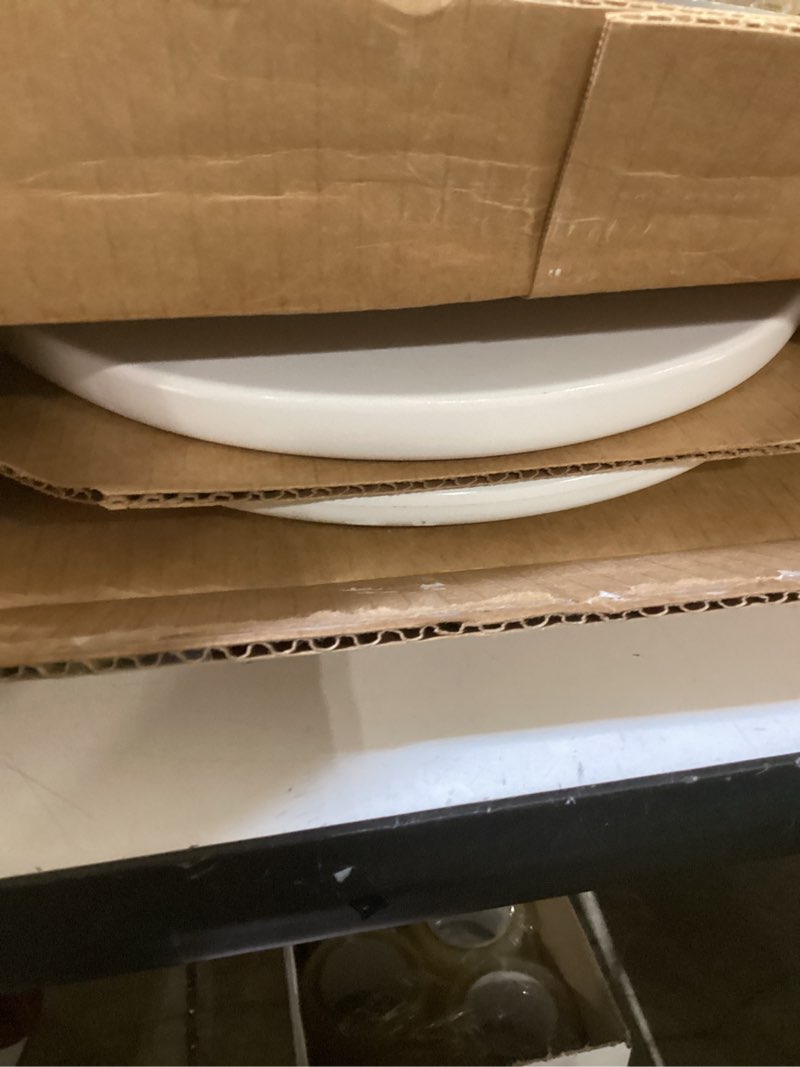 Condition photo showing Good Condition for bemis 1500ec 390 lift-off wood elongated toilet seat, cotton white (pack of 1) elongated basic