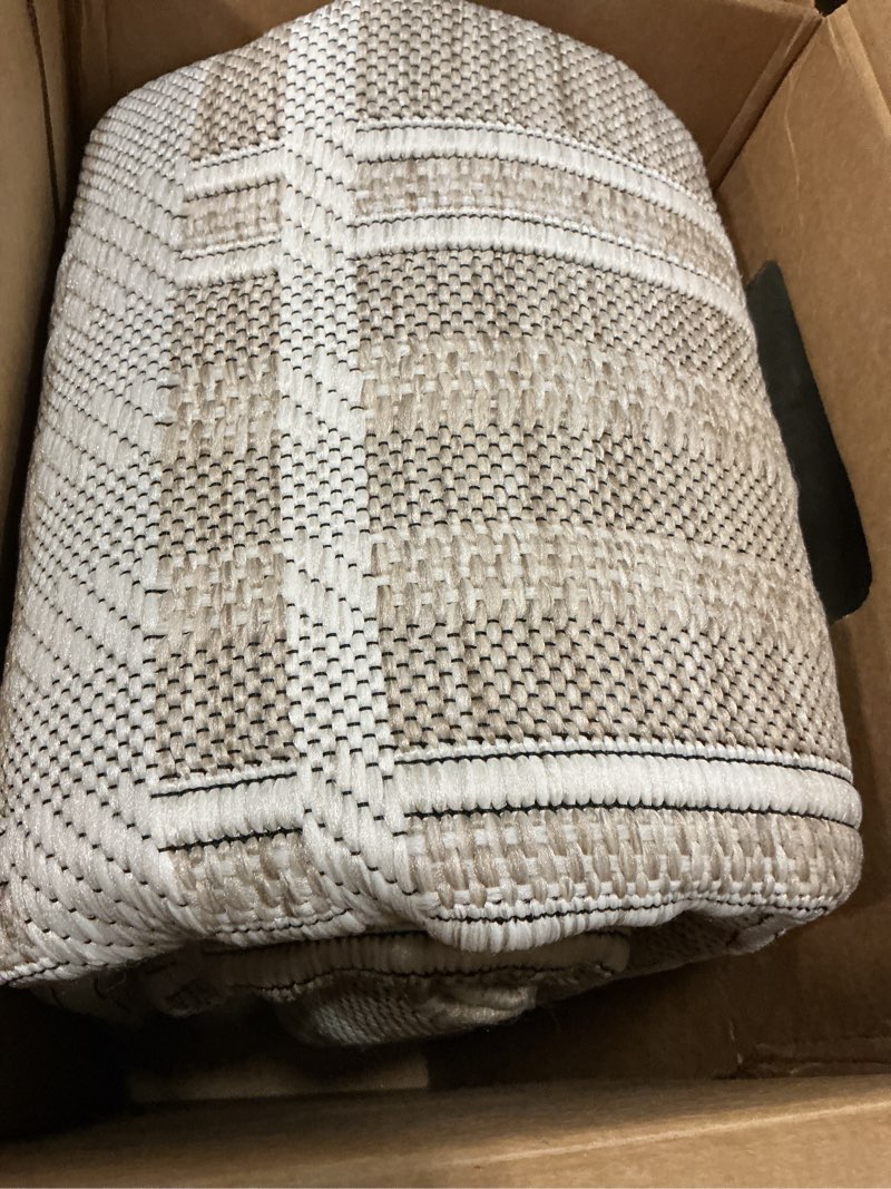 Condition photo showing Good Condition for my texas house blake outdoor area rug 7' x 10'
