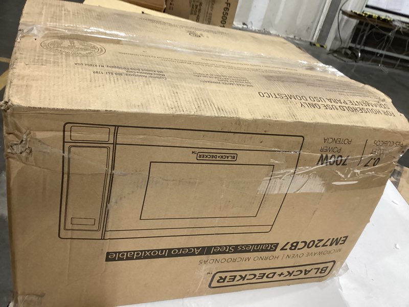 Condition photo showing Good Condition for black & decker microwave oven