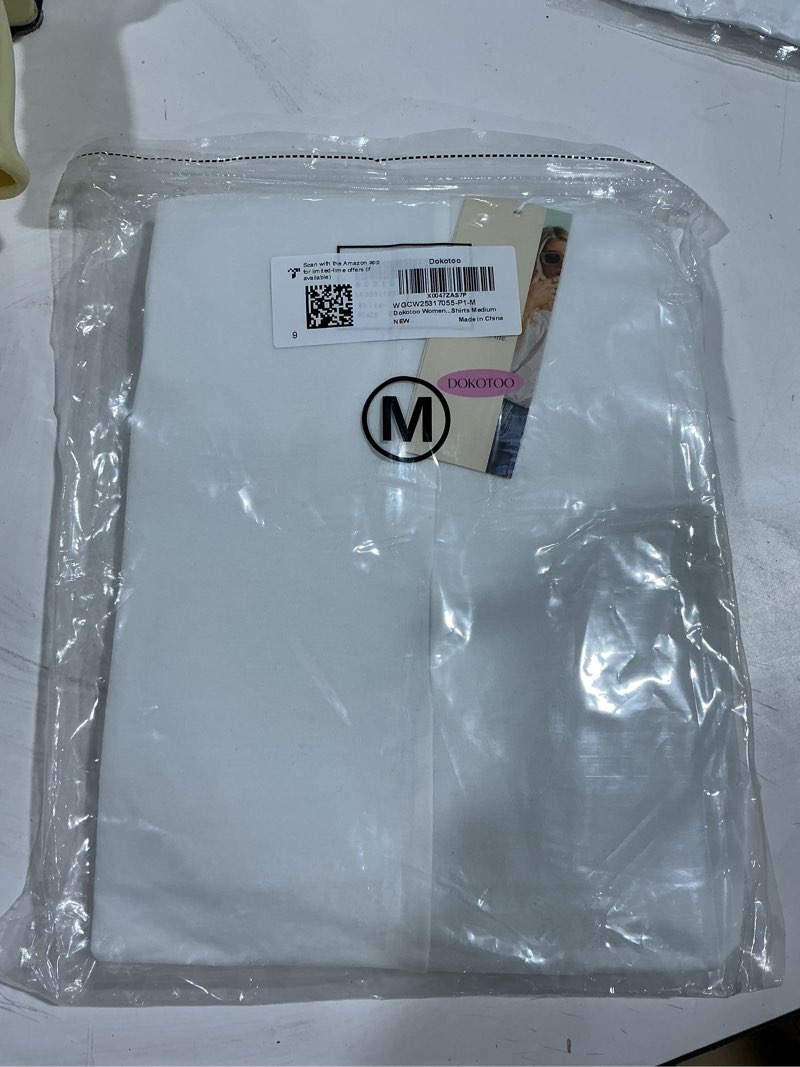 Condition photo showing Good Condition for Dokotoo womens Classic Medium A1 Bunny