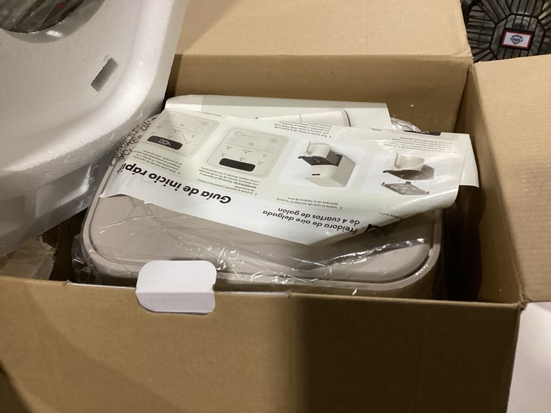 Condition photo showing New/Like New for bella 4qt slim air fryer, fits-anywhere™ kitchenware, evergood™ ceramic nonstick coating, adjustable temperature, 6 preset cooking options, 60 min auto shutoff w audible tone, 3.3lb capacity, oatmilk 4 qt oatmilk