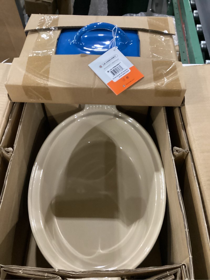 Condition photo showing New/Like New for Le Creuset Stoneware Heritage Covered Oval Casserole, 4 qt. (14"), Marseille