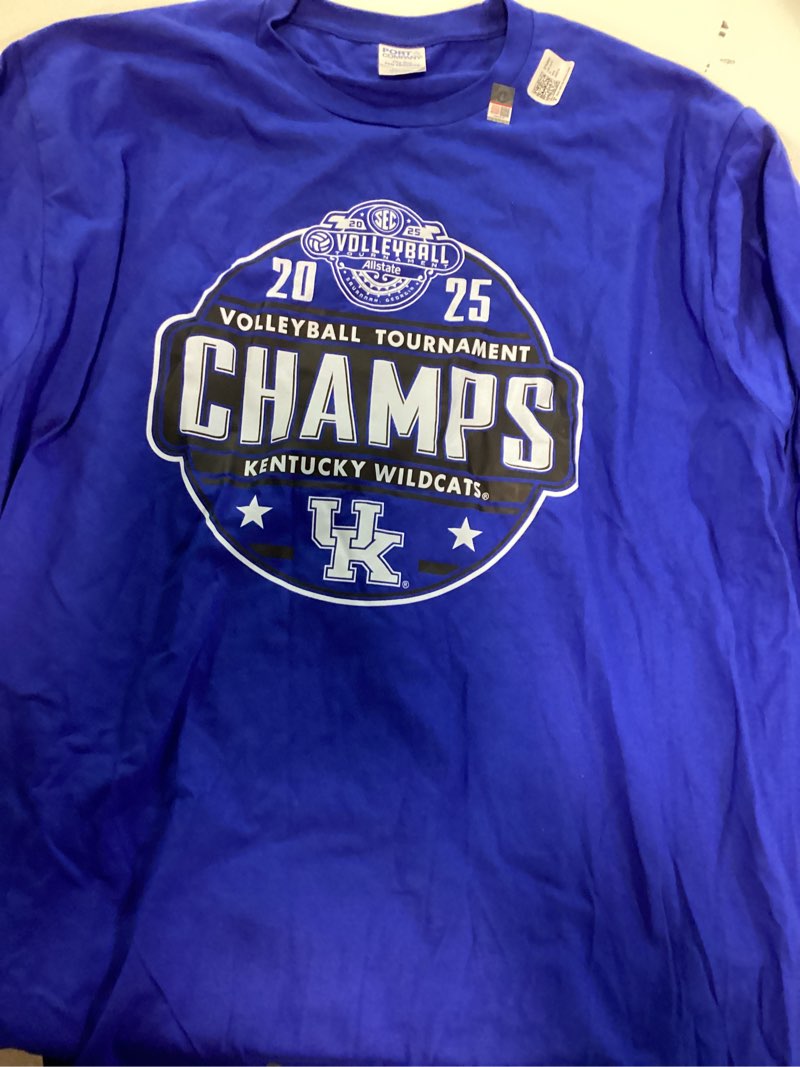 Condition photo showing Good Condition for Throwback Vintage Kentucky City and State Adults and Kids Long Sleeve T-Shirt Size XL