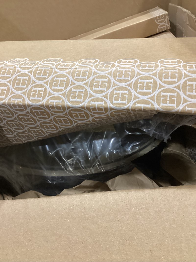 Condition photo showing Good Condition for Emile Henry Bread Cloche | Charcoal Charcoal Cloche