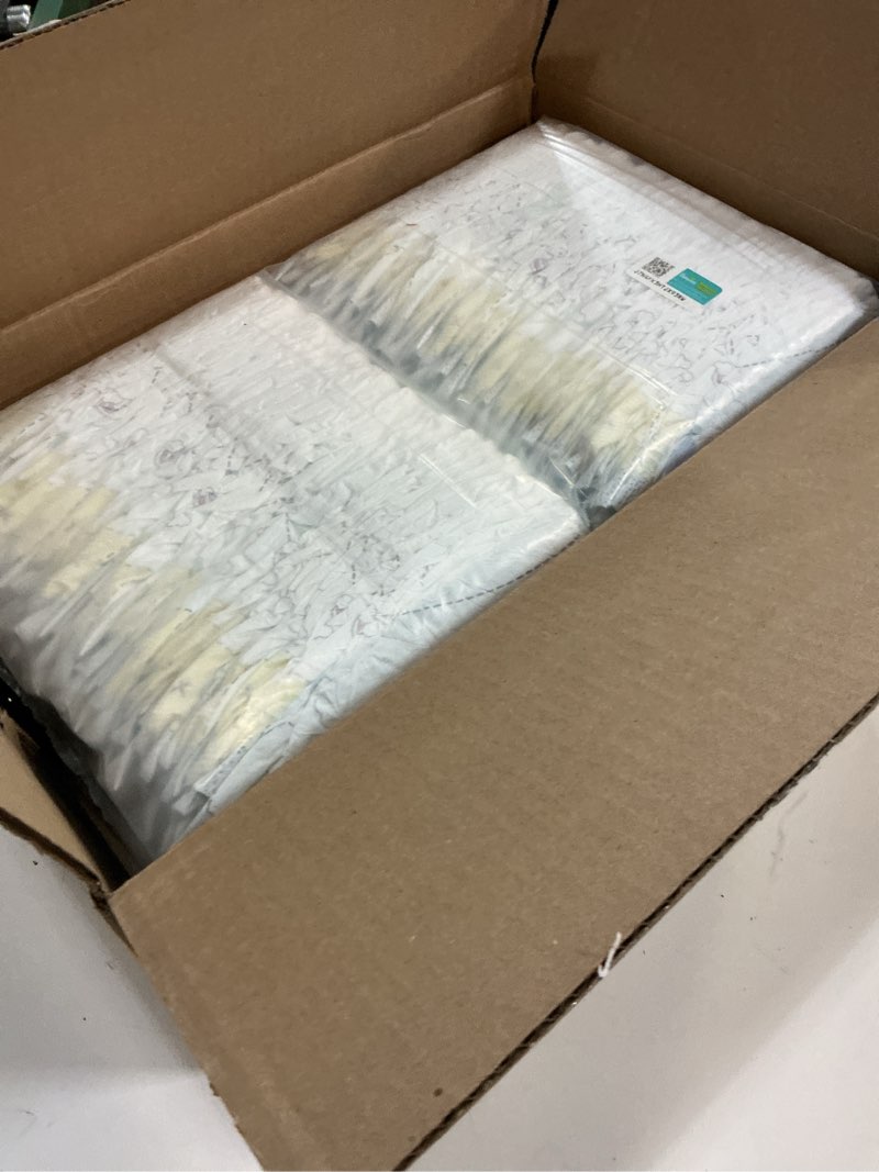 Condition photo showing New/Like New for (Size:5)Pampers Swaddlers Diapers, Size 5 (20-37 lbs), 132 Count, Absorbent, Keeps Baby Dry and Comfortable, Skin Safe Disposable Baby Diaper (Packaging May Vary) Size 5 132