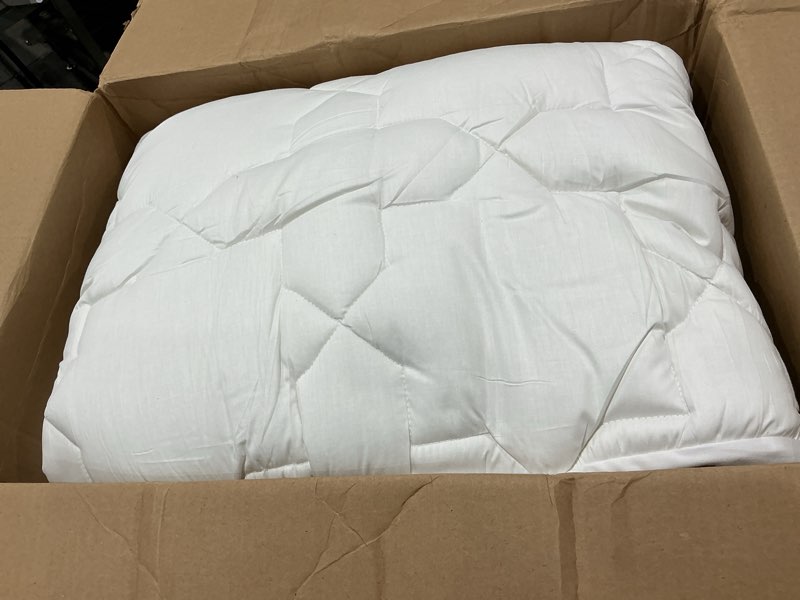 Condition photo showing As Is for cozylux king mattress pad, 450gsm quilted cooling cotton top mattress topper, extra deep pocket fits 8-21 inches, oeko-tex certified, plush soft & breathable bed pad (78"x80", white) white king