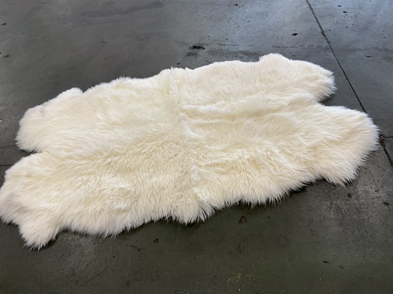 Condition photo showing As Is for Natural 100% New Zealand Sheepskin Single Aprox 2'X3' Natural