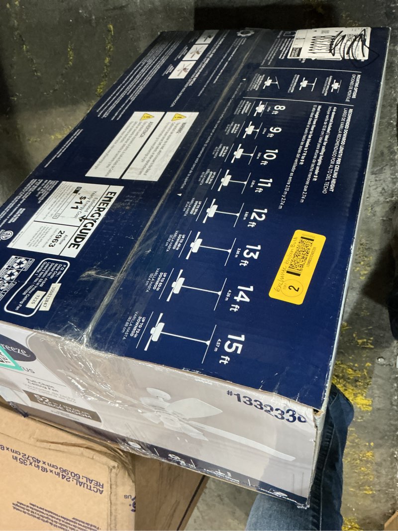 Condition photo showing New/Like New for harbor breeze notus 52-in white with white/driftwood blades ceiling fan with light 