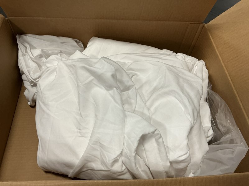 Condition photo showing Good Condition for Litanika White Queen Pinch Pleat Duvet Cover, 3 Pieces Pintuck Cover Soft Microfiber Bedding Set with Zipper Closure & Corner Ties(90x90Inch-1 Duvet Cover, 2 Pillowcases) 01 - White Queen