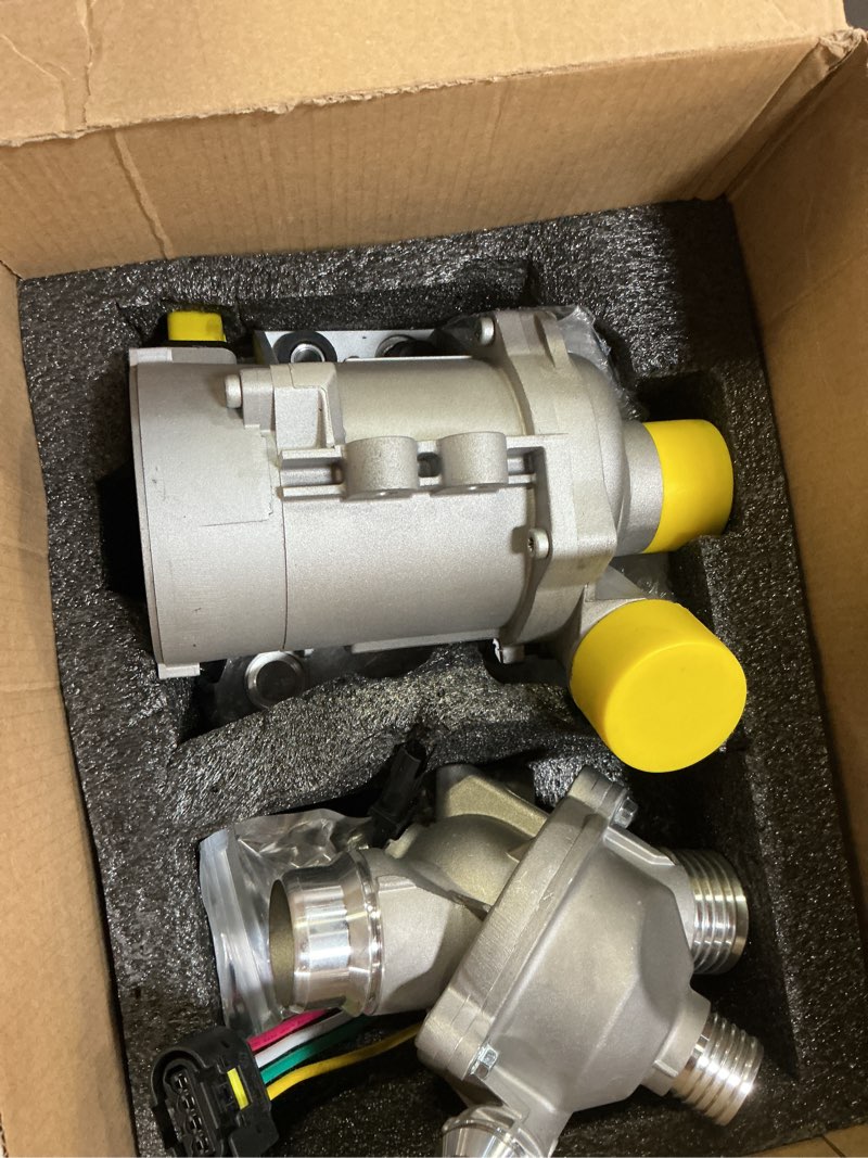Condition photo showing Good Condition for 11517546994 electric engine water pump w/aluminium thermostat compatible with bmw 128i 325i, 330i, 330xi, 328i, 328i xdrive, 328xi, 528i, 528i xdrive, 528xi, 530i, x3, x5, z4, 2006-2013, l6 3.0l 11517586924 & 11537536655
