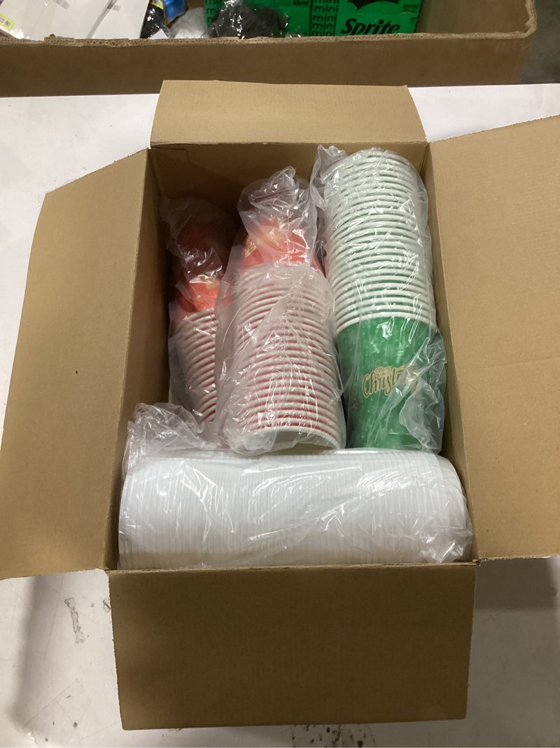 Condition photo showing Good Condition for Charmount 100Pcs 12 Oz Christmas Disposable Paper Coffee Cups with Lids, To Go Coffee Cups for Hot Chocolate, Cocoa, Hot Tea, Drinks and Christmas Party and Coffee Bars Decoration Supplies 12oz-Christmas