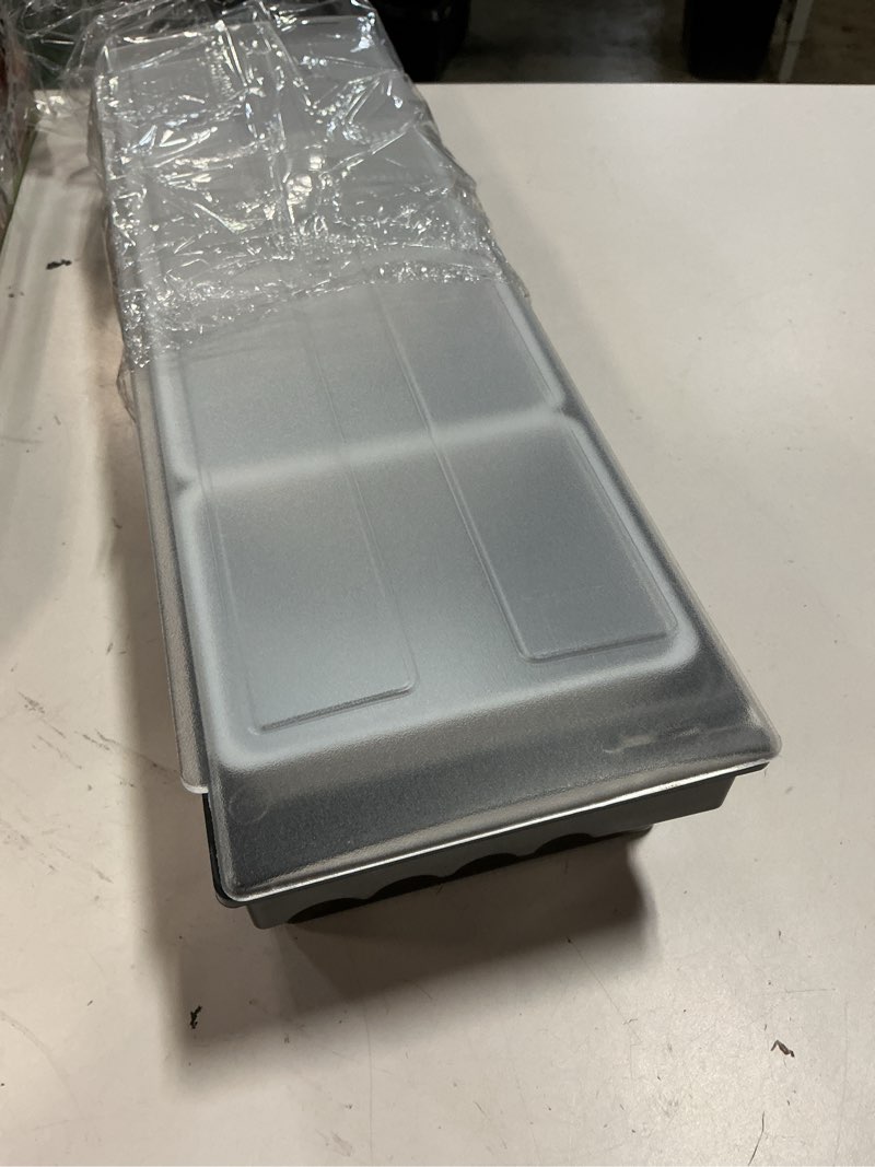 Condition photo showing New/Like New for vevor chilled condiment server, 4 compartment ice cooled condiment serving container, chilled garnish tray bar caddy with lid, for bartending & serving taco, salad, fruit, home & restaurant supplies