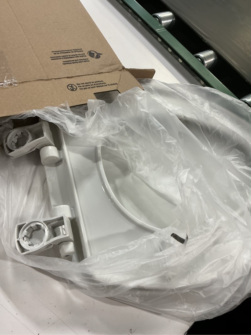 Condition photo showing Good Condition for Bemis 7300SLEC Slow Close Toilet Seat, Easy Clean Hinges and Durable Plastic Seat, Made in USA, Elongated, White